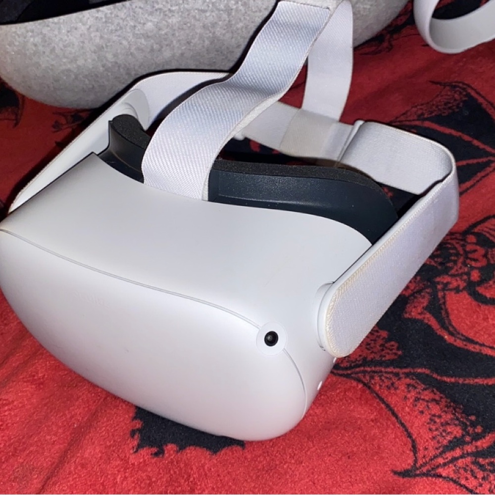 Oculus VR headset